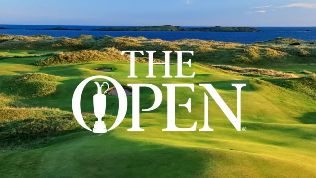 Spectators at a links championship